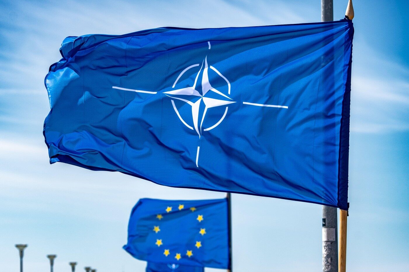 Aerostar, OVES și UiPath, la NATO: Români în cursa pentru contracte