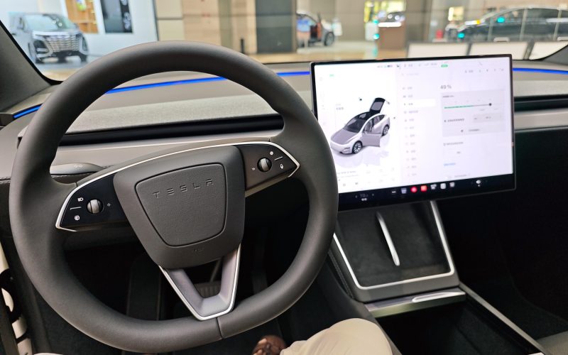 Tesla pregătește un SUV electric nou, mai mic și mai accesibil, potrivit unor informații recente