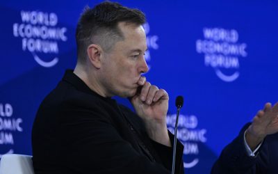 xAI, compania de inteligență artificială fondată de Elon Musk, a dat în judecată statul COLORADO, contestând o nouă lege care reglementează sistemele de inteligență artificială, marcând o escaladare în disputa privind supravegherea acestui domeniu în plină expansiune