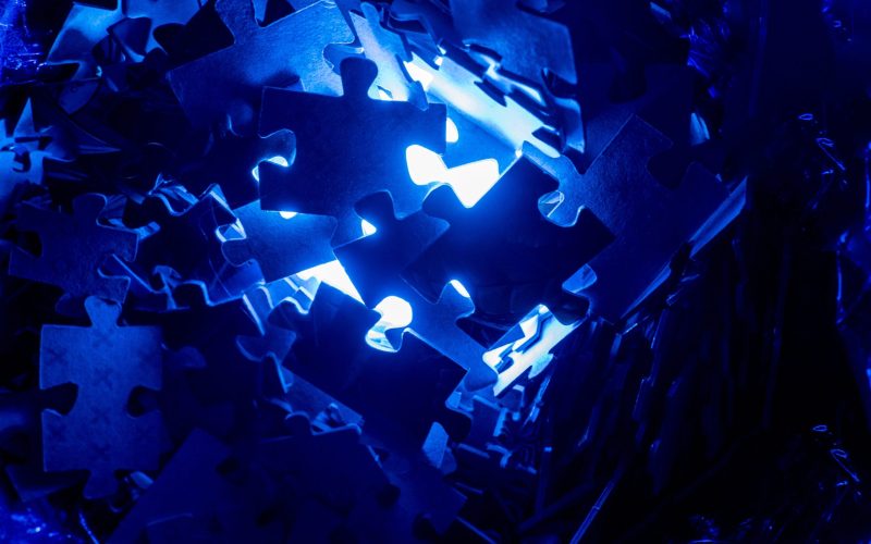 Puzzle-urile, antidotul salvator: Calmează anxietatea și-ți antrenează mintea