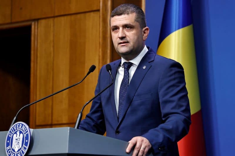 Miza contractelor SAFE: Radu Miruță avertizează despre blocajul politic
