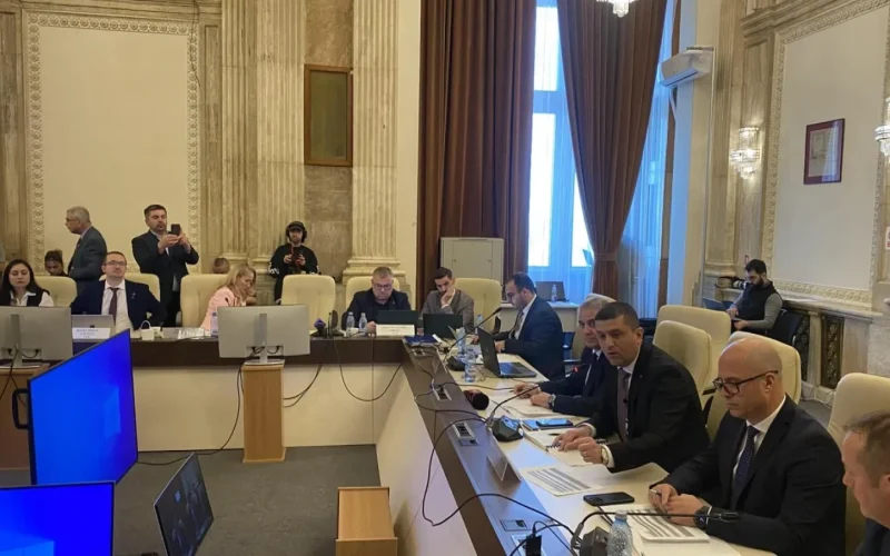 USR lovește PSD: Nu a câștigat alegerile, deci nu poate da premierul!