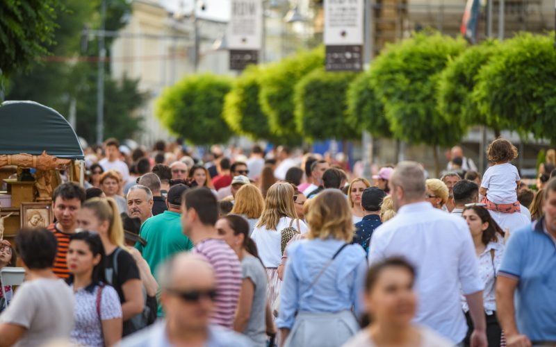 Unde primesc românii cele mai mari salarii? Topul orașelor din România