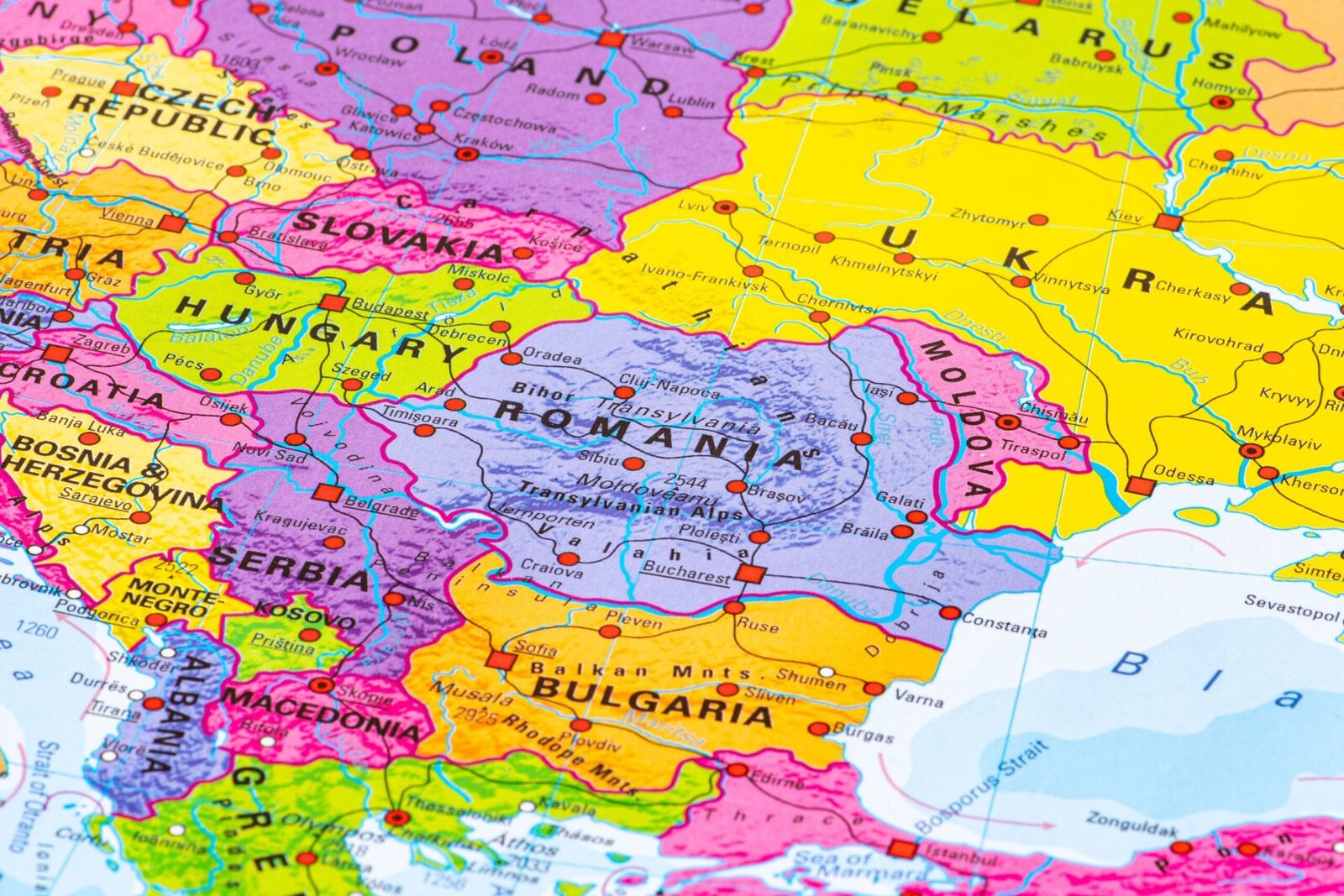 România, în cădere liberă, Bulgaria în ascensiune: Ce se întâmplă în retailul UE?