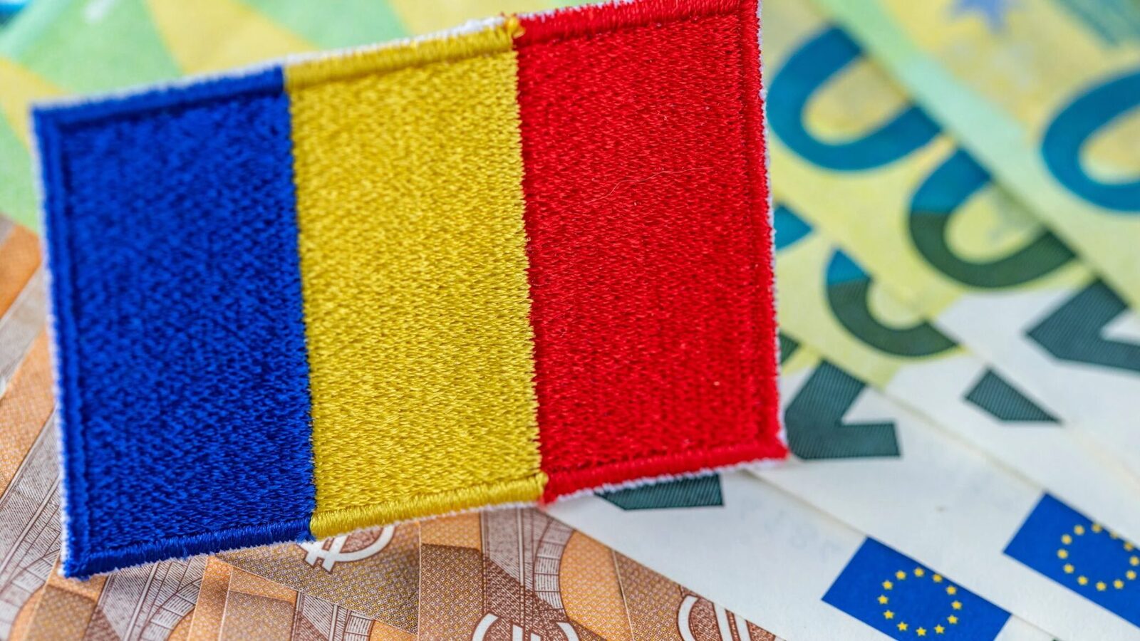 FMI: Creșterea economică a României, redusă drastic. Inflația și șomajul, pe val