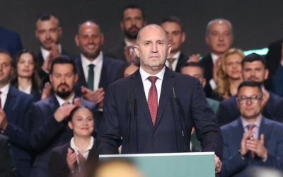 Radev, pilotul-președinte, intră în scenă: Promisiuni anti-mafie, dar legături cu Kremlinul