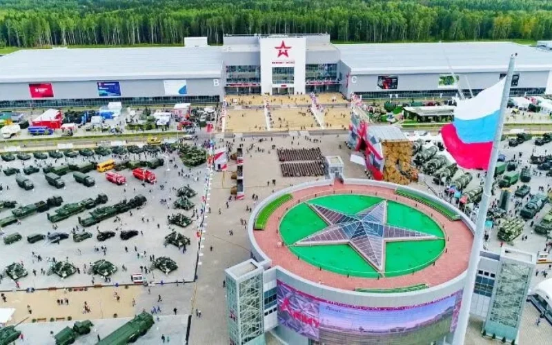 Record de condamnare în scandalul „Disneyland-ul militar” al Rusiei (foto)