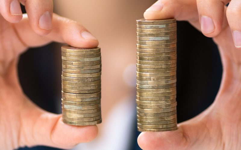 Salariile cresc în România: INS prezintă domeniile cu cele mai mari venituri