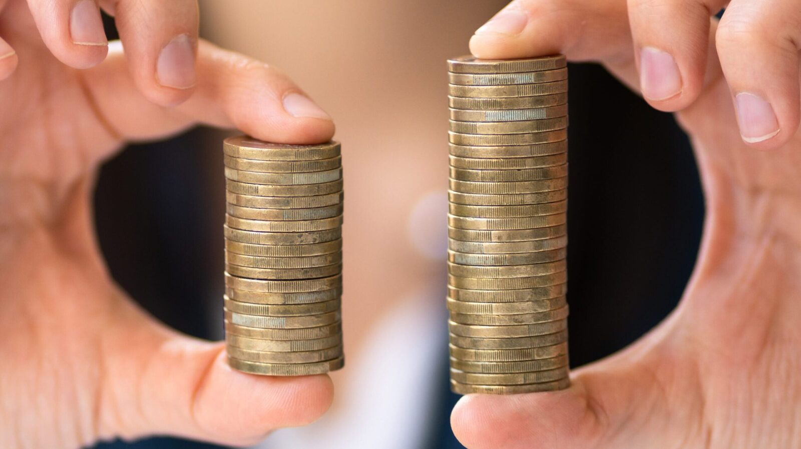 Salariile cresc în România: INS prezintă domeniile cu cele mai mari venituri