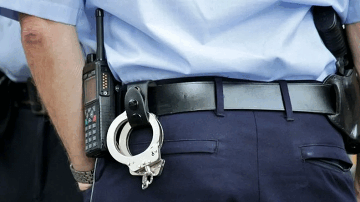 Vrancea: Polițist, lovit cu piatră-n cap de o femeie, într-un scandal
