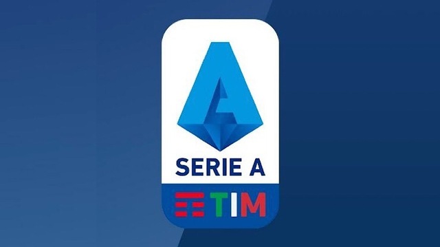 Napoli învinge ac milan: Rossonerii, pași greșiți în serie a