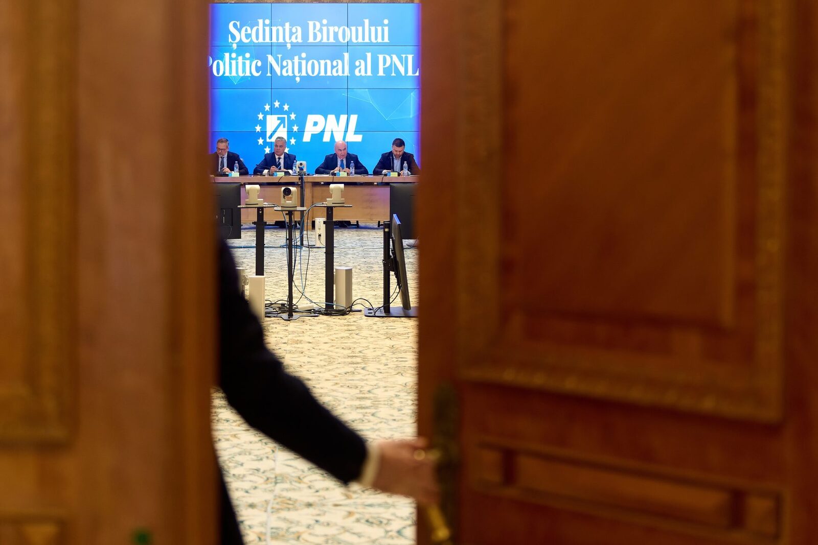 PNL se mișcă după PSD: Decizie crucială, așteptând votul de luni