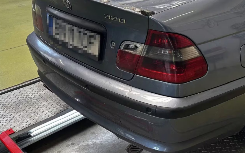 Șofer din România, amendat cu 2.800€ în Elveția: Mașina, „un miracol”