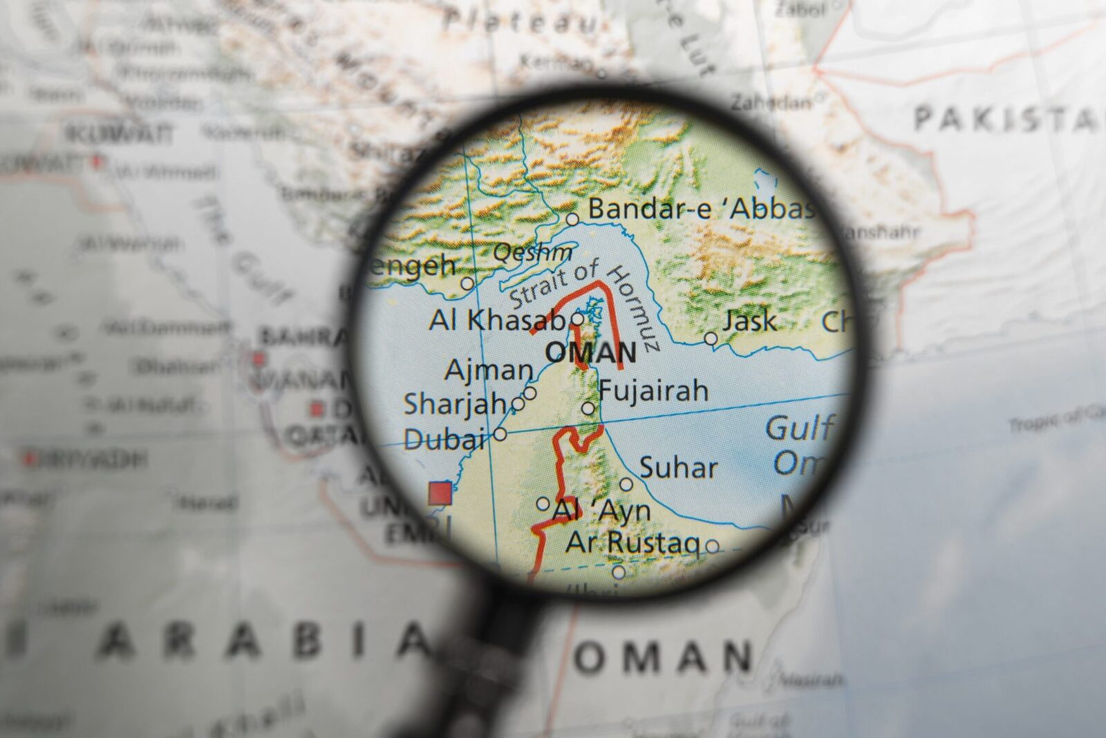 Iranienii, debusolați: Unde sunt minele din Strâmtoarea Ormuz