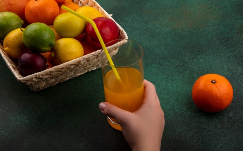 Sucul de fructe: Crește glicemia? Specialiștii clarifică mitul