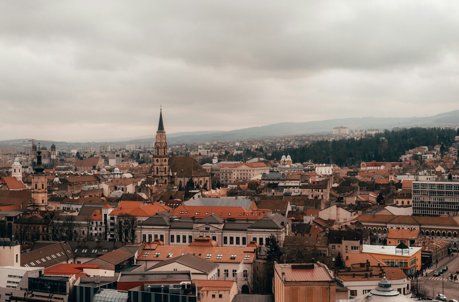 Un cuplu din Cluj-Napoca a fost condamnat la închisoare cu executare pentru înșelăciune în domeniul construcțiilor