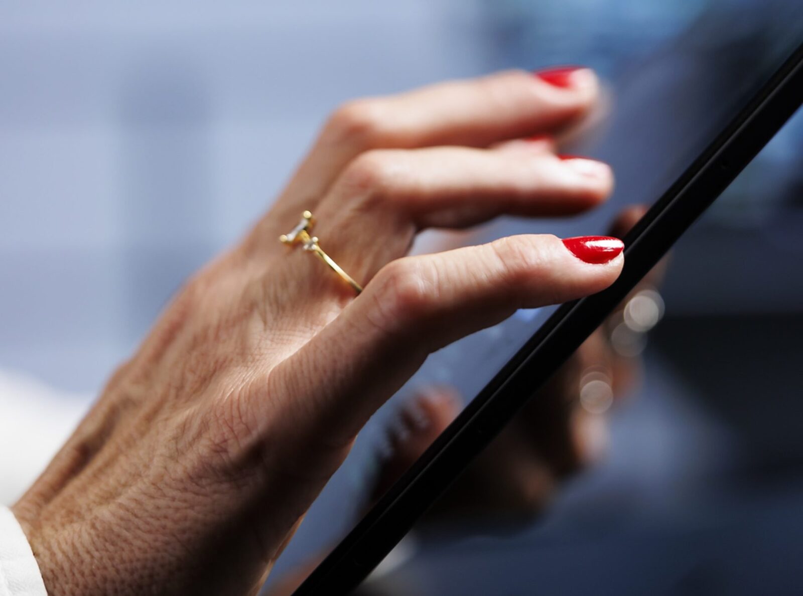 Salvarea documentelor personale sensibile pe smartphone prezintă riscuri majore de securitate, avertizează specialiștii