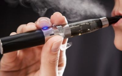 Țigările electronice: Studiul care îngrozește! Metale toxice, pericol în plămâni