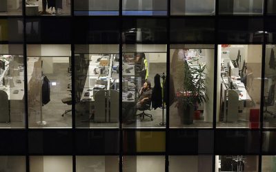 Angajat cu 827 de zile de concediu neplătit, a câștigat peste jumătate de milion de euro în instanță