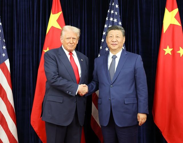 Trump, acord cu Xi Jinping: Strâmtoarea Ormuz, deschisă pentru China