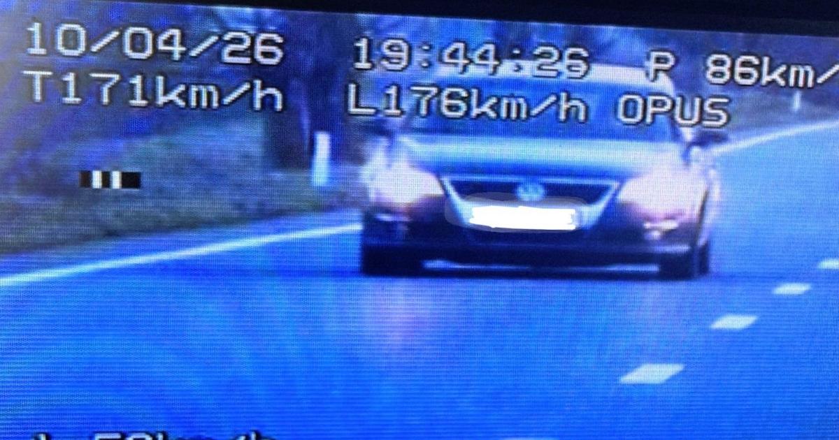 Șoferița a fugit cu 176 km/h pe DN 38: „Se ard cozonacii”, a motivat ea