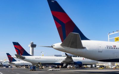 Bebeluș născut în avion: Cetățenia, incertă pentru părinți după zborul Jamaica-SUA