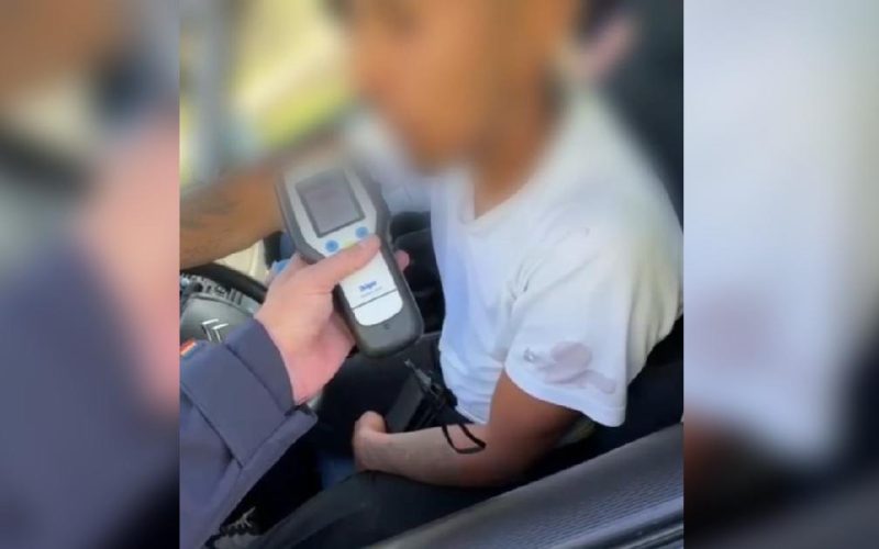 Șofer începător din Brașov, „afumat” la volan: „O sticlă de whisky și beri”