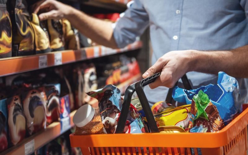 Inflația crește la 9,9% în martie, energia electrică a explodat cu 57%