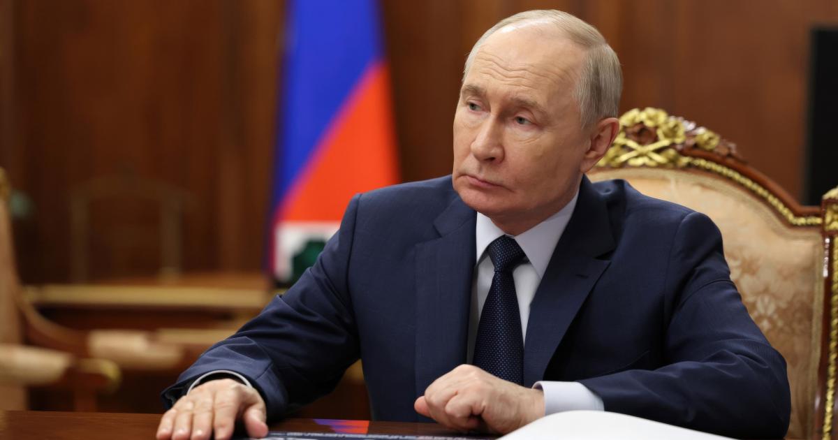 Putin, pus la zid de criză: Ce răspunsuri a primit după ce și-a certat guvernul