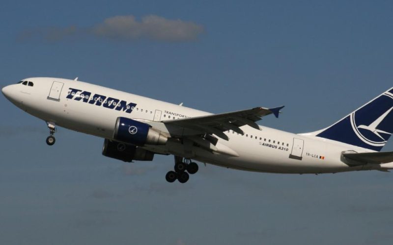 Copilotul CEZAR OSICEANU, suspendat de TAROM după un grav incident aerian: Ce înscenare a făcut