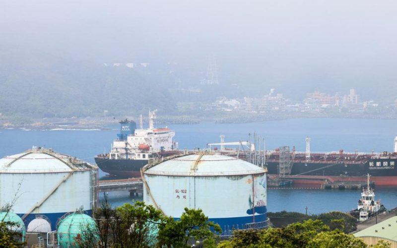 Alarmă în Strâmtoarea Ormuz: SUA, gata să intercepteze petrolier chinez?