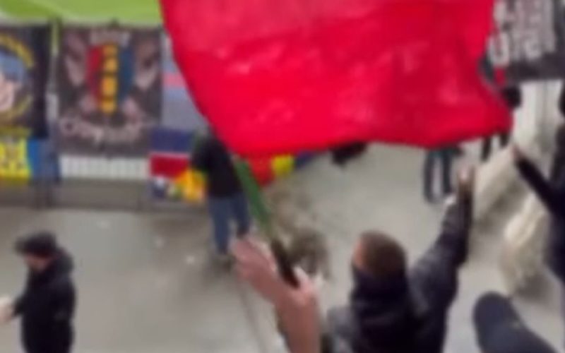 Steaua, scandări jignitoare la adresa lui Lucescu în meciul cu Sepsi