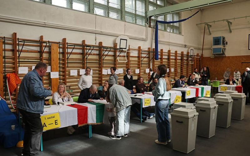 Politicianul român, șocat de alegerile din Ungaria: „Dinozaurii cu ziarul-cearșaf”