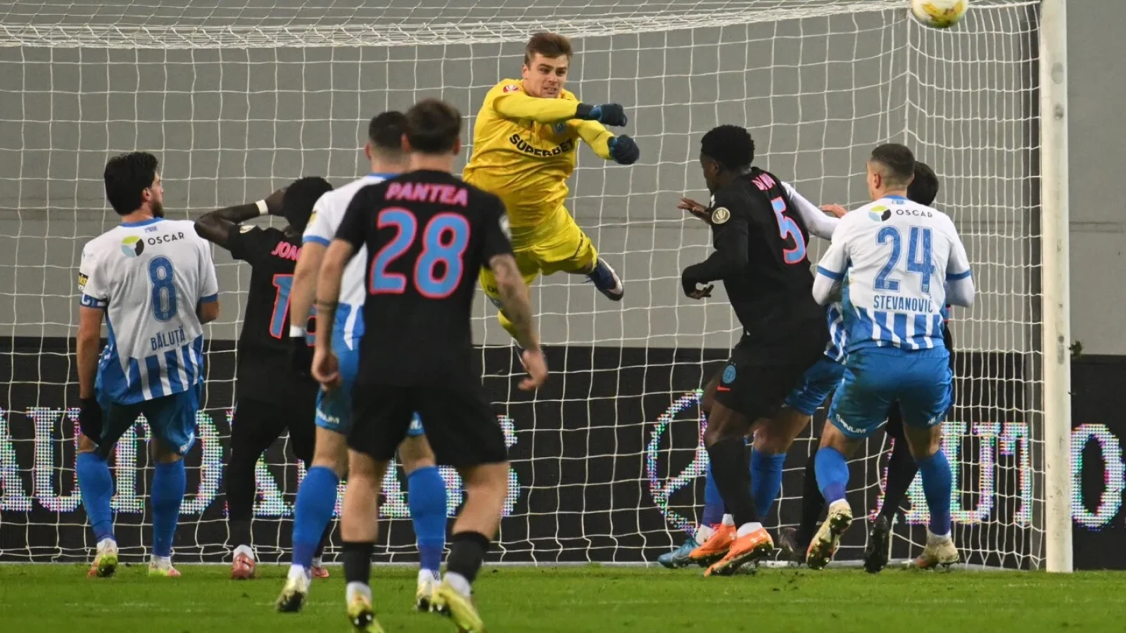 Houri, plecat de la Craiova înainte de final: Dezvăluiri și suspiciuni în Superliga