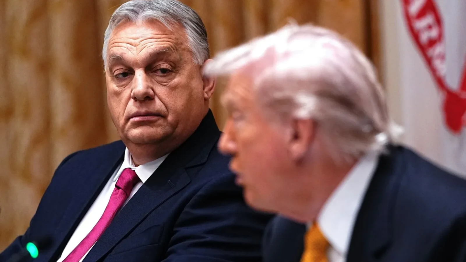 Ungaria face pași importanți în consolidarea relațiilor cu Statele Unite ale Americii, angajându-se să achiziționeze petrol, sisteme de rachete HIMARS și reactoare modulare mici, conform unei declarații recente de la Casa Albă