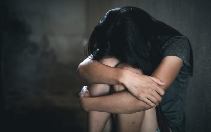 Copilă de 7 ani din Arad, violată: Grozăvia făcută cu acordul mamei