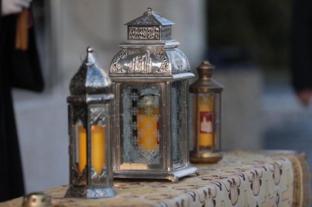 Sfânta Lumină de la Ierusalim, în pericol: Ce se întâmplă dacă nu ajunge în România