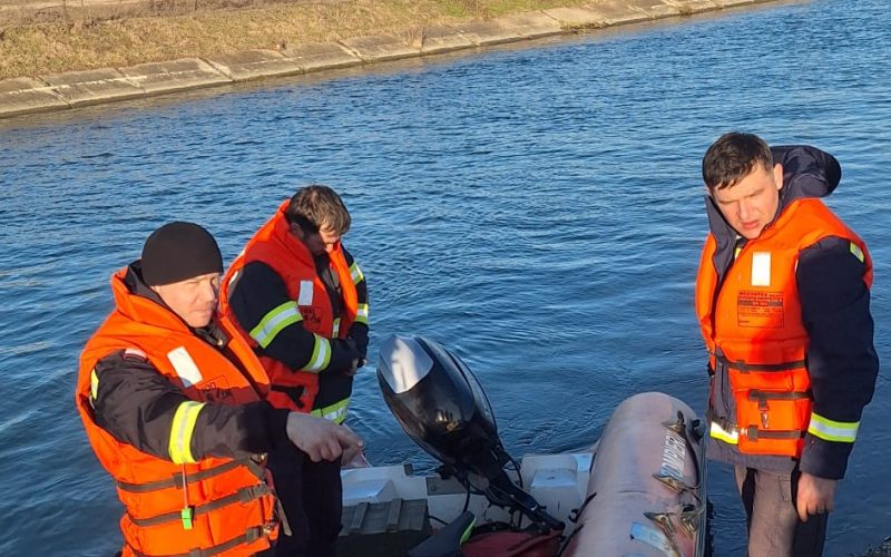 Bărbat, înghițit de apele unui lac din Prahova