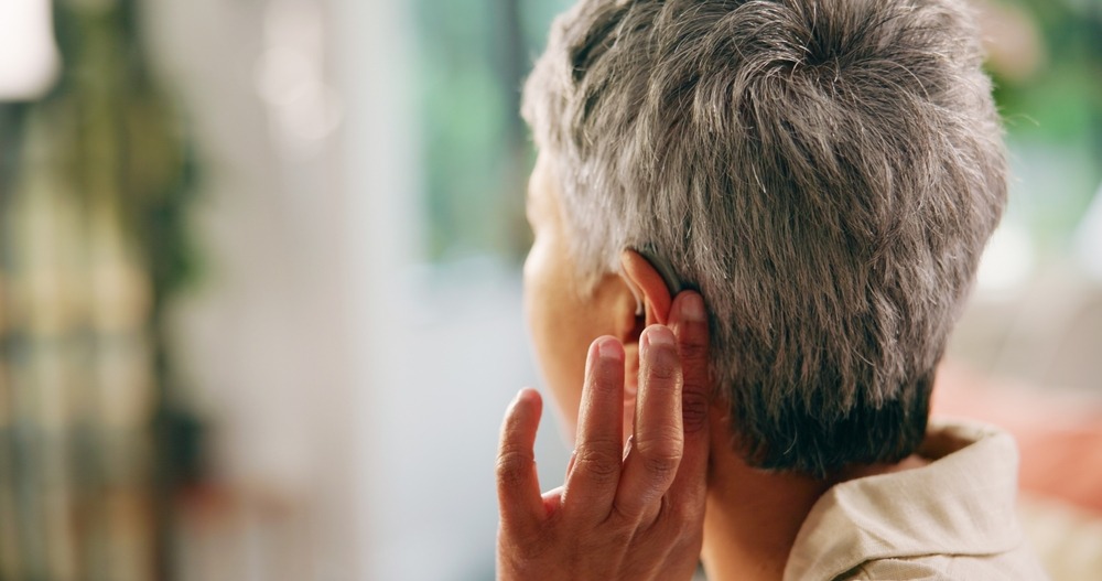 Ce este hipoacuzia: Boala care te izolează de lume
