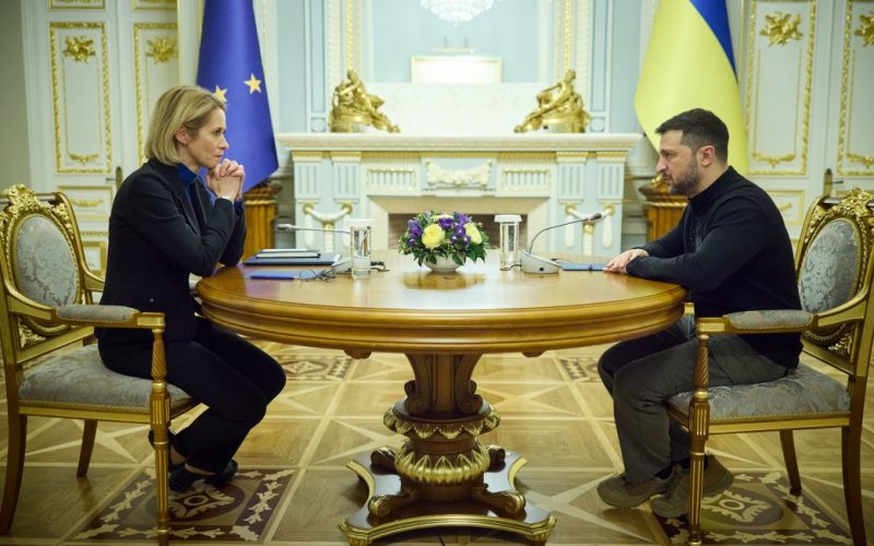 UE pompează 90 mld. Euro în Ucraina: Zelenski, la Cipru pentru deblocarea banilor