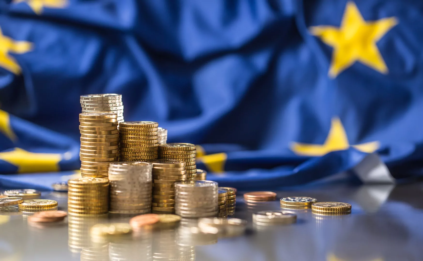 UE vrea bani mai mulți: Eurodeputații cer majorare bugetară de 10%