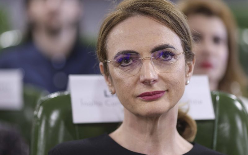 EXCLUSIV: Lia Savonea, nota de plată de UN MILIARD de euro pentru Bolojan