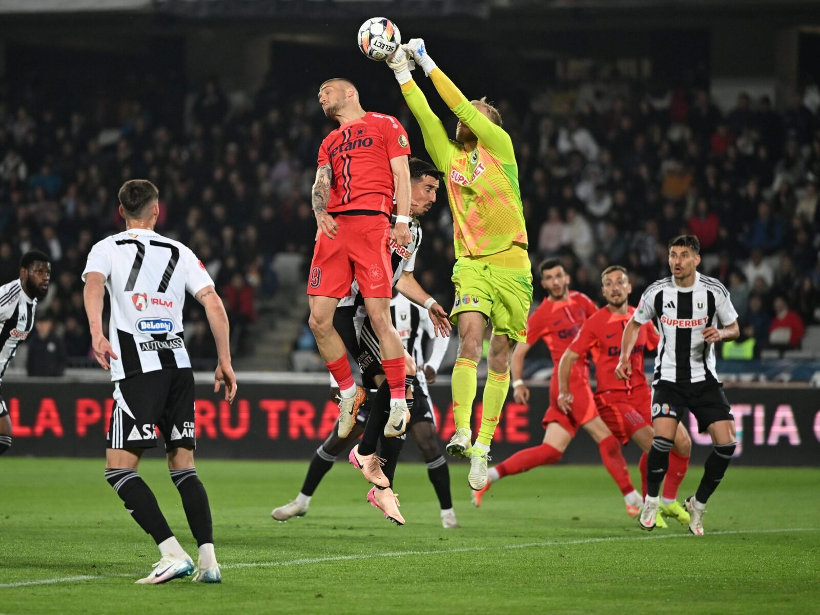 Mirel Rădoi face primul transfer la Gaziantep! Ce fotbalist ia din SuperLiga României