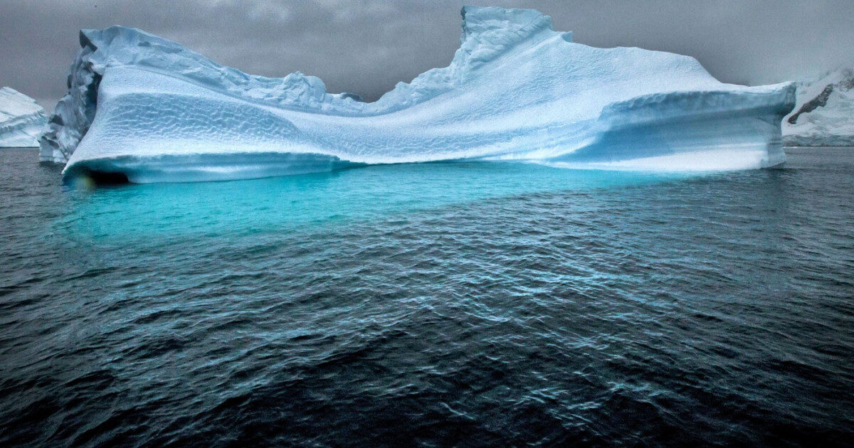 Apele adânci topesc Antarctica: Ghețarii, în pericol din cauza temperaturilor crescute