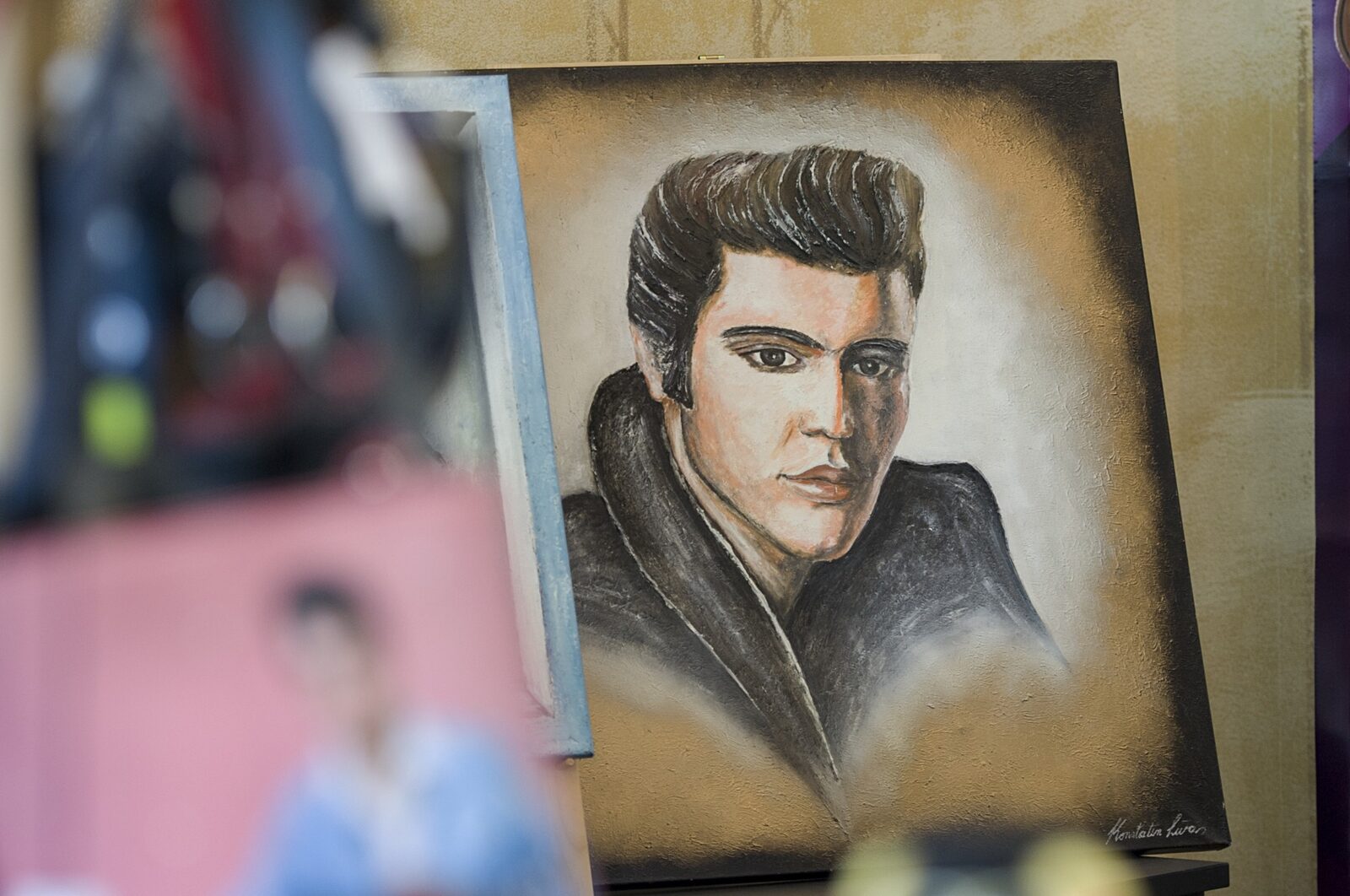 Trump, „Elvis” fără chitară: Vrea locul artiștilor la 250 de ani de independență
