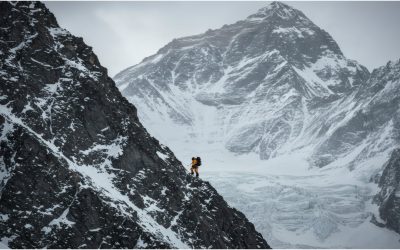 American pe Everest: Record uluitor de viteză pe cel mai înalt vârf din lume