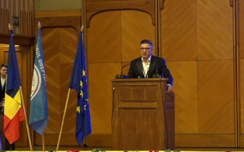 Lui Luis Lazarus i s-a făcut dor de politică: Înființează partidul Dreptate și Frăție