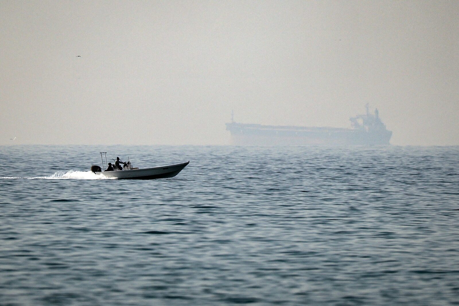 Manevre în Ormuz: 2.500 marinari și 115 nave, ieșire totală