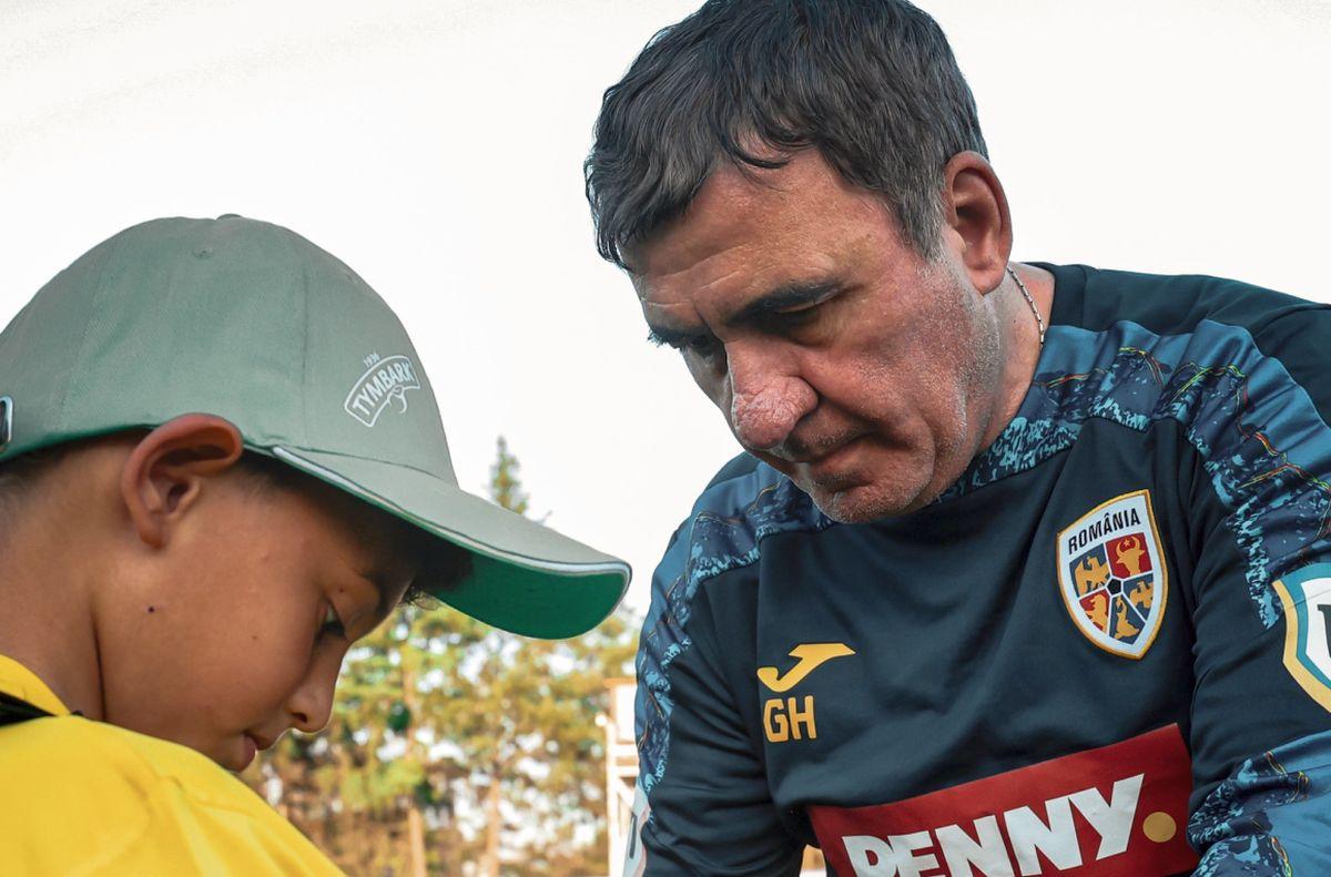 Detaliul de la antrenamentul oficial l-a dat de gol pe Gică Hagi, înaintea testului cu Țara Galilor