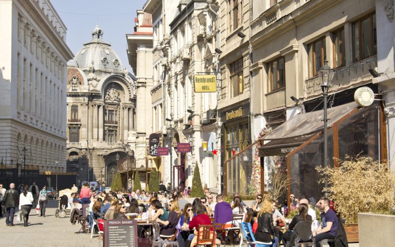 București: Terase controlate, trotuare libere și liniște după 22